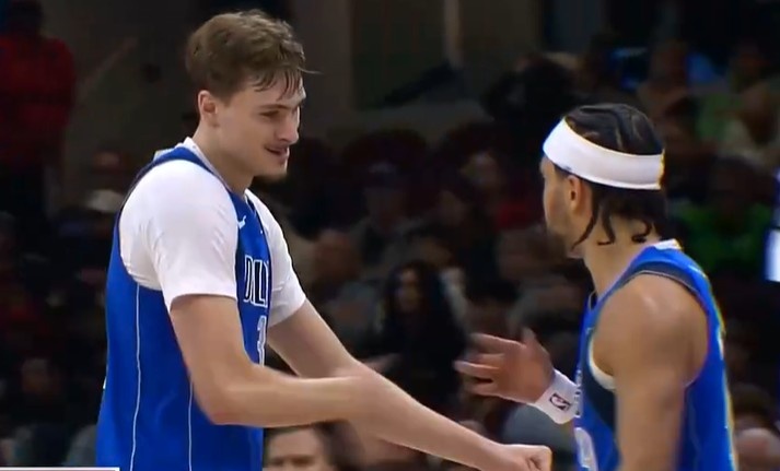 开云体育官网-分差20分了！弗拉格飞身大帽哈登&amp;反击助攻内姆哈德三分打停骑士