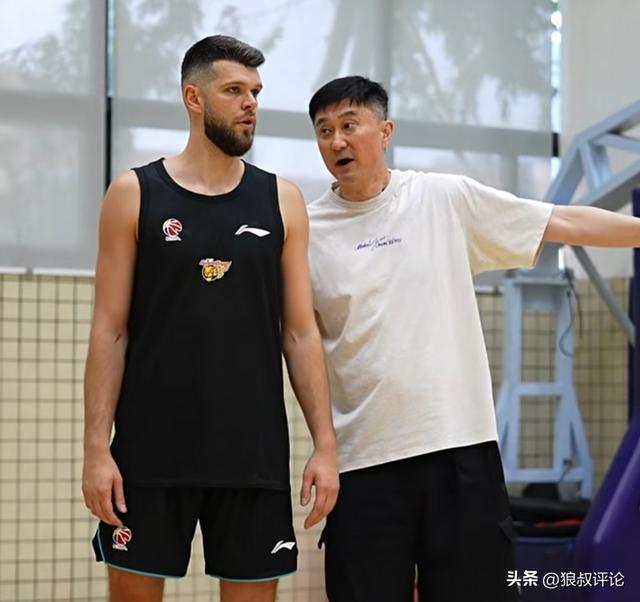 开云体育官网-广东vs广州季后赛G1前瞻：杜锋完整阵容迎主场首秀 徐昕欲反戈旧主